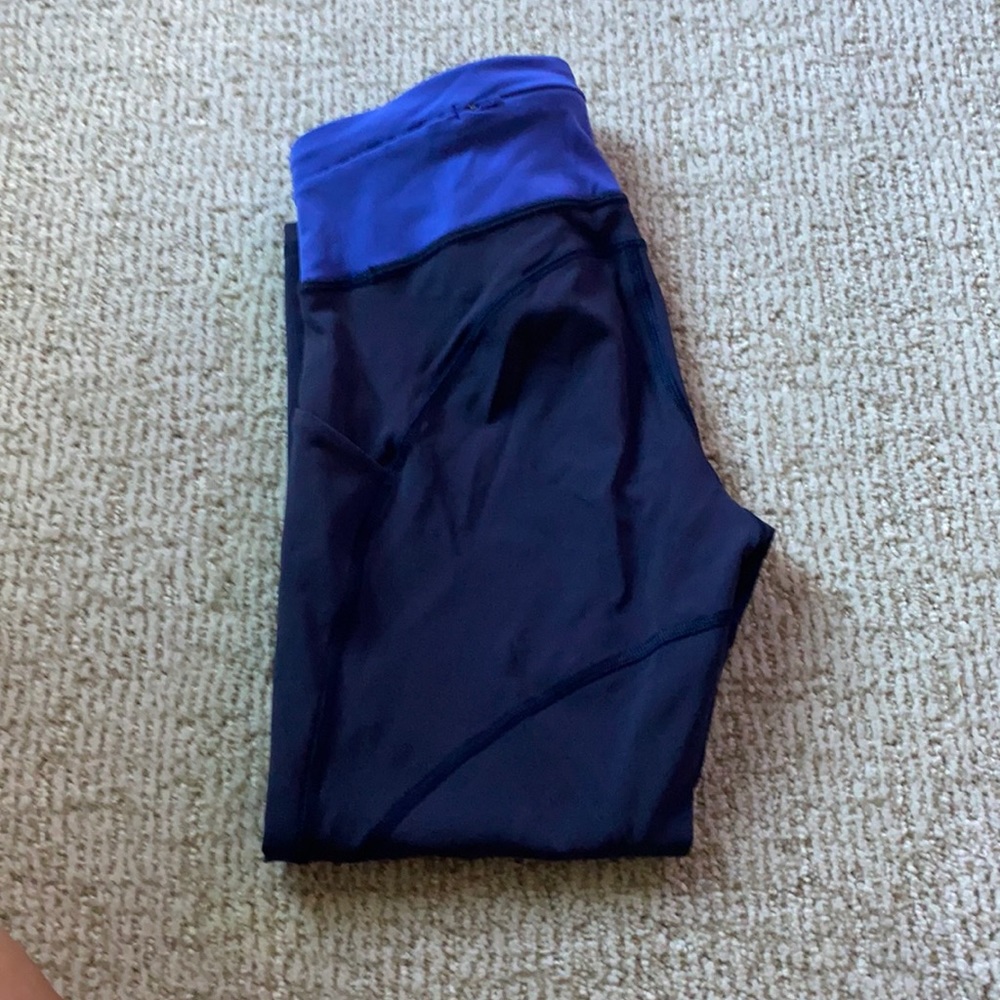 LULULEMON CROPPED LEGGINGS